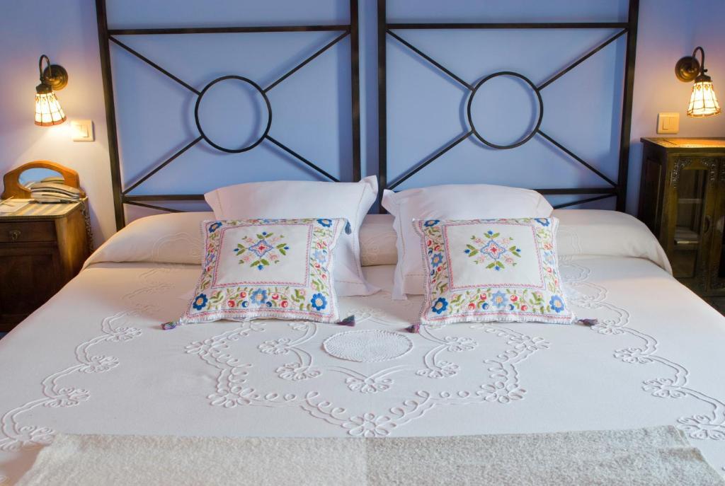 Hotel Casona De San Pantaleón de Aras Pokoj fotografie